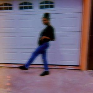 Meet your Posher, Ariel